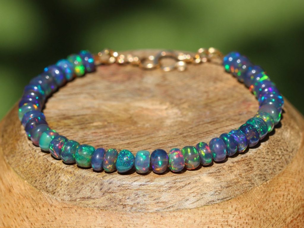 bracelet perle opale